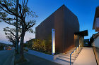 WORKS | 平岡建築デザイン 　歯科... http://hiraoka-architec.main.jp/wp/wp-content/uploads/2020/03/-30-8-e1610703383180.jpg