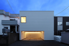 Oneコートハウス | Atelier ... https://www.atelier-casa.net/_wp/wp-content/uploads/2021/12/facade-3.jpg