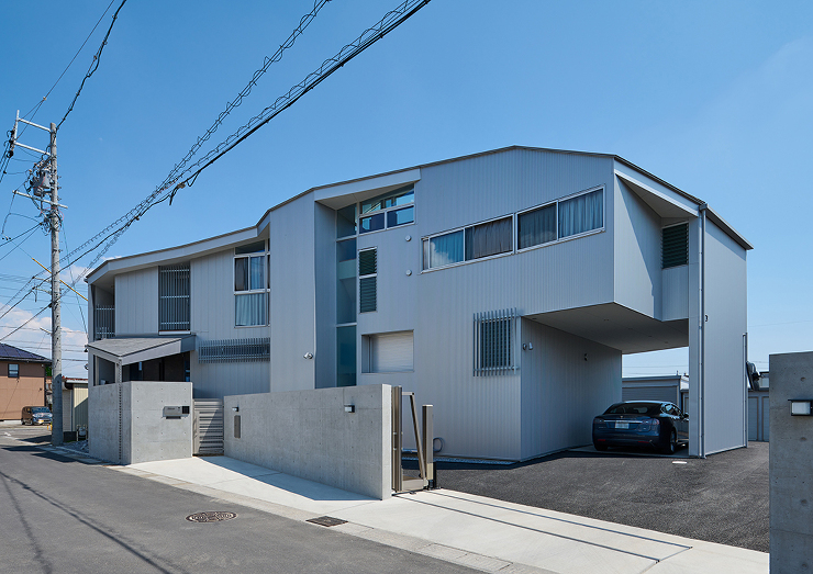 Tumbling Roof House ...