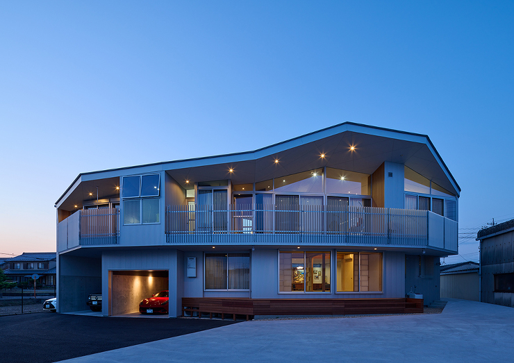 Tumbling Roof House ...