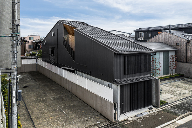 NEW KYOTO TOWN HOUSE...