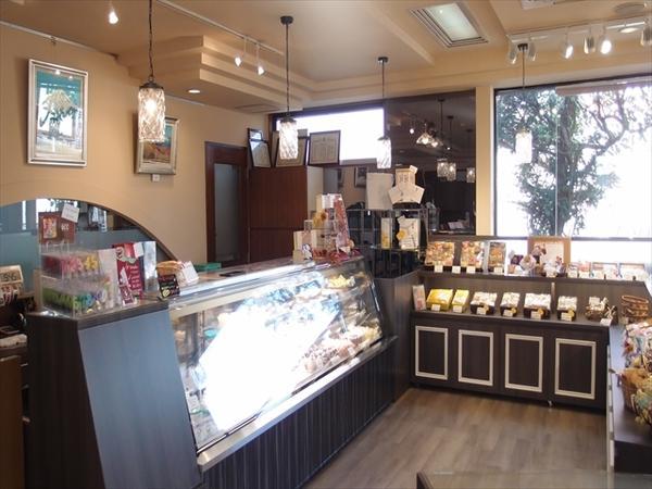 洋菓子チロリヤン 洋菓子店 [共和駅] 店舗デザイン.COM